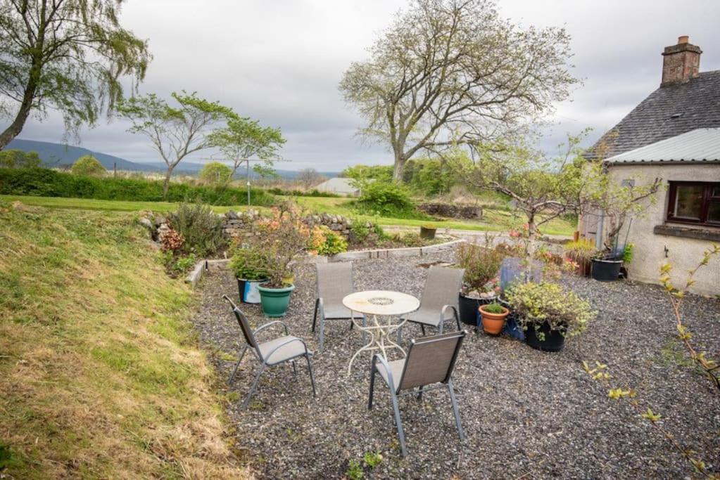 Ardullie Foulis Cottage, Foulis Estate, Highland Scotland מראה חיצוני תמונה